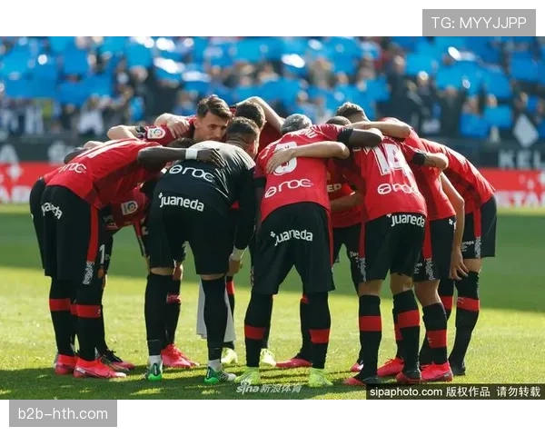 马洛卡主场为俱乐部传奇球员举办纪念仪式